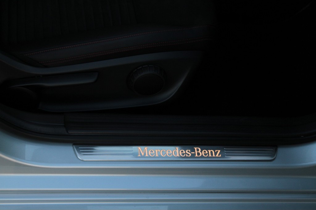 Mercedes-Benz A-Klasse 250 Sport AMG/Leer/Navi/ Xenon/Pts Aut7 Foto 9