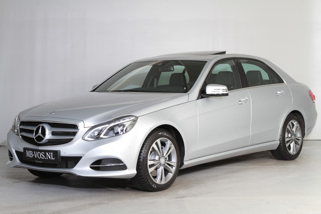 Mercedes-Benz E-Klasse 250 Cdi Avantgarde Keyless-Go/Dak/ILS/Navi Aut7 Foto 1