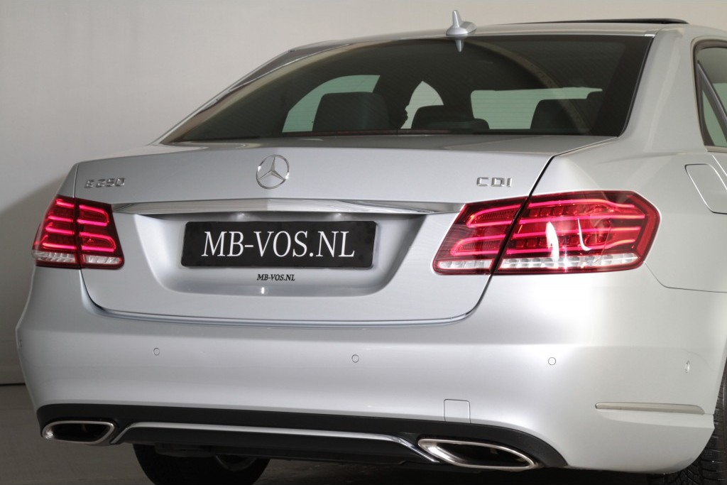 Mercedes-Benz E-Klasse 250 Cdi Avantgarde Keyless-Go/Dak/ILS/Navi Aut7 Foto 19