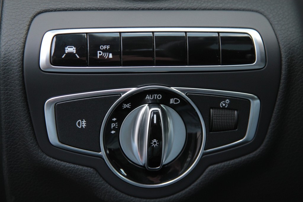 Mercedes-Benz C-Klasse Estate 220 Bluetec Estate Panorama/Comand/Spoorpakket/ILS Aut7 Foto 9