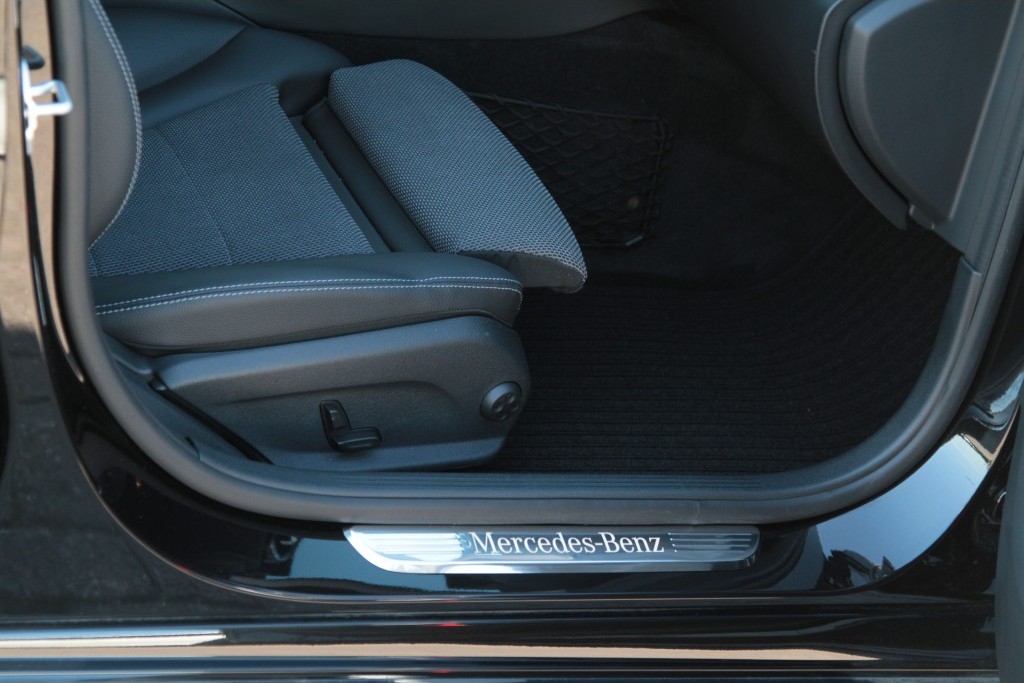 Mercedes-Benz C-Klasse 180 Estate Avantgarde LED/Spoorpakket/Navi/Touchpad Aut7 Foto 9