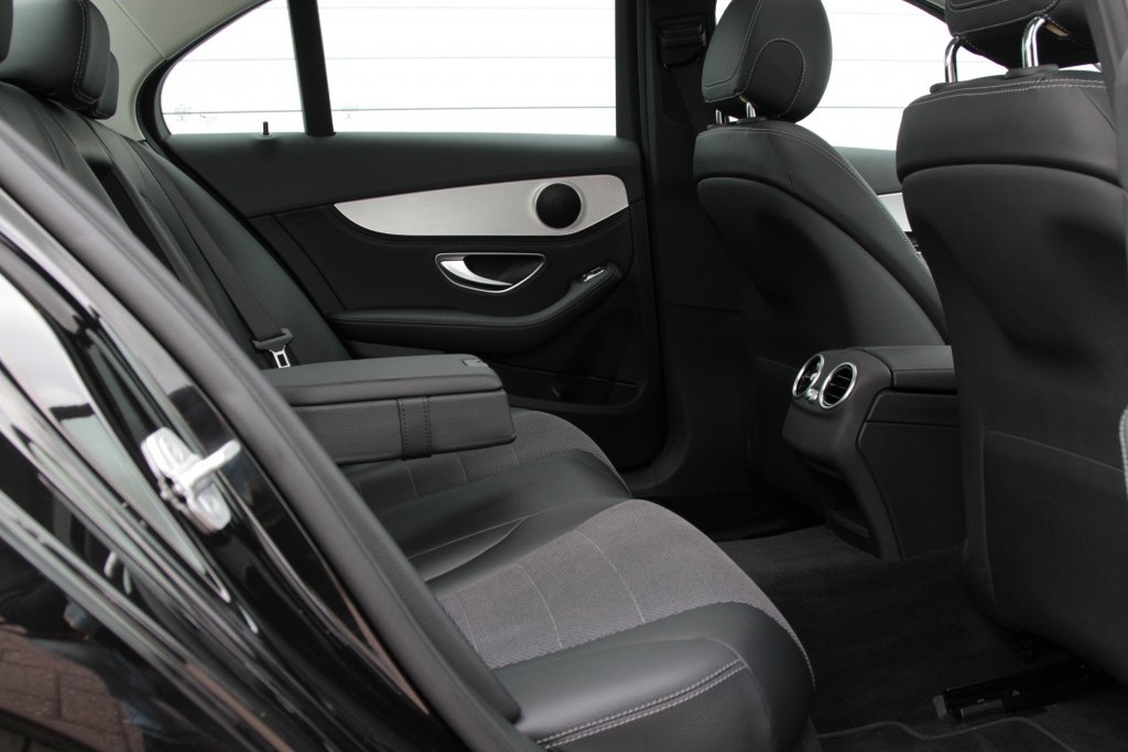 Mercedes-Benz C-Klasse 180 Avantgarde Schuifdak/LED/Spoor/Touchpad Aut7 Foto 5