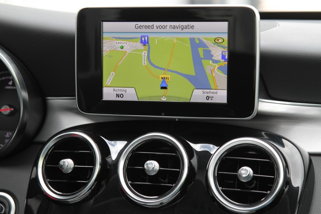 Mercedes-Benz C-Klasse 180 Avantgarde Schuifdak/LED/Spoor/Touchpad Aut7 Foto 9