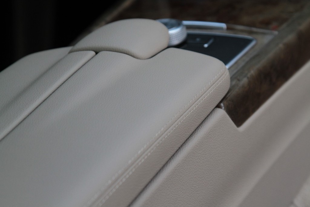 Mercedes-Benz E-Klasse 350 CGI Leer/ILS/Com/Wiss Aut7 Foto 10