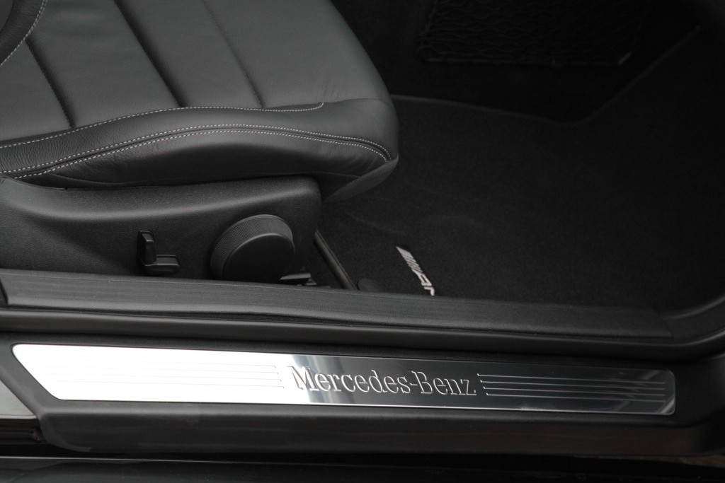 Mercedes-Benz E-Klasse 200 Cabriolet AMG Comand/360-camera/Harman-Kardon/Blindspot Aut7 Foto 7