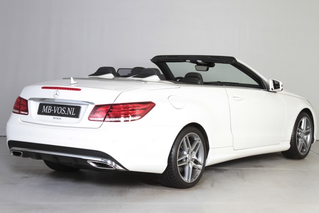 Mercedes-Benz E-Klasse 250 Cabriolet AMG Navi/Keyless-Go/ILS Aut7 Foto 2