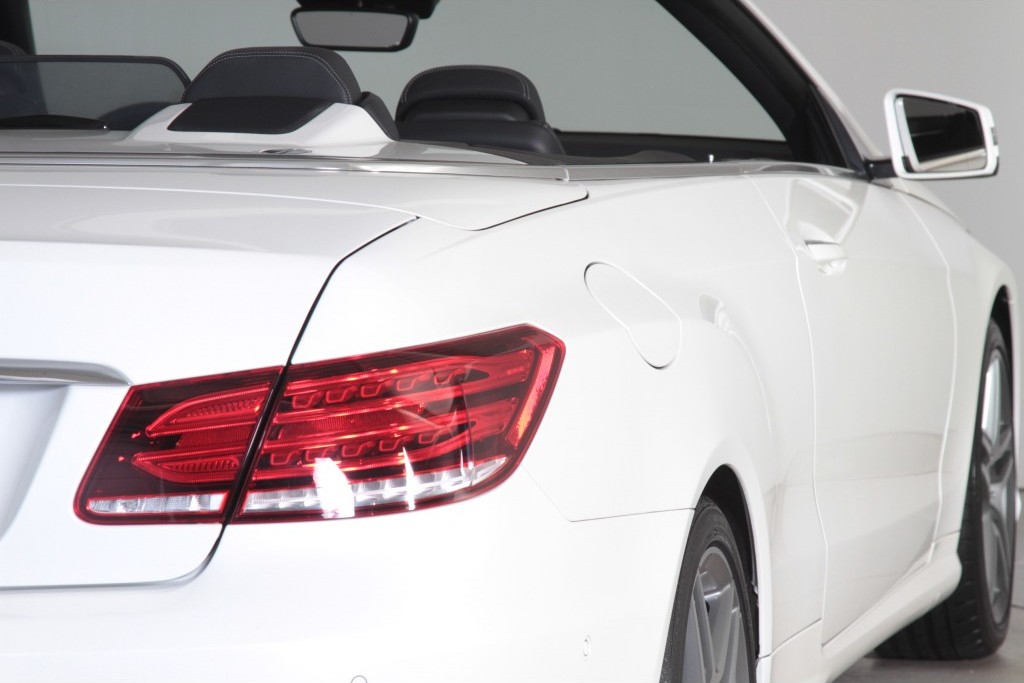 Mercedes-Benz E-Klasse 250 Cabriolet AMG Navi/Keyless-Go/ILS Aut7 Foto 26
