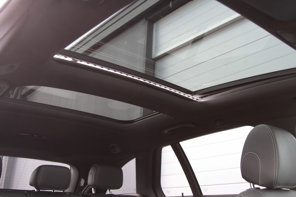 Mercedes-Benz C-Klasse 250 Estate Bluetec AMG Panorama Leer/Com/Mem Aut7 Foto 18