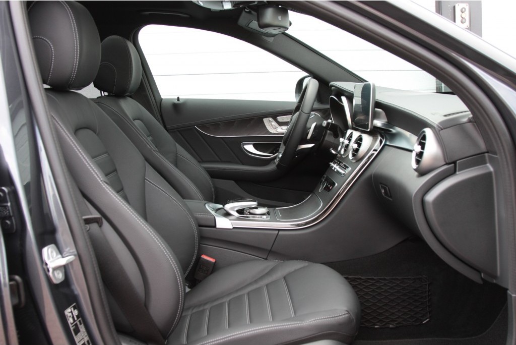 Mercedes-Benz C-Klasse 250 Estate Bluetec AMG Panorama Leer/Com/Mem Aut7 Foto 3