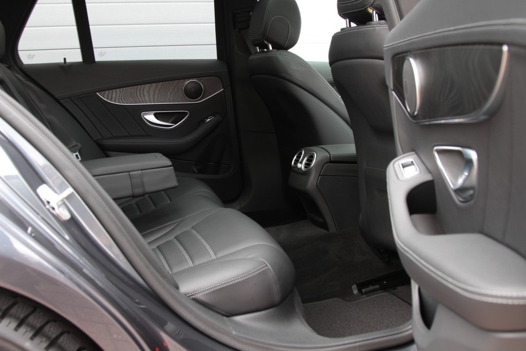 Mercedes-Benz C-Klasse 250 Estate Bluetec AMG Panorama Leer/Com/Mem Aut7 Foto 4