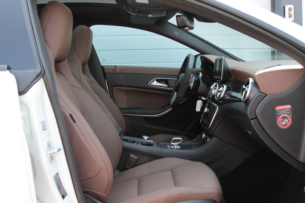 Mercedes-Benz CLA-Klasse 45 AMG 4-Matic Exclusive Alle Opties Aut7 400 PK Foto 3