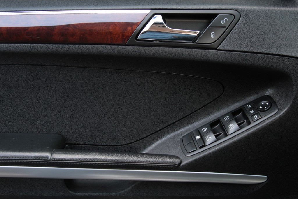 Mercedes-Benz M-Klasse 320 Cdi 4-M Sport Dak/Aut-koffer/Trekhaak/Com/Wiss Aut7 Foto 9